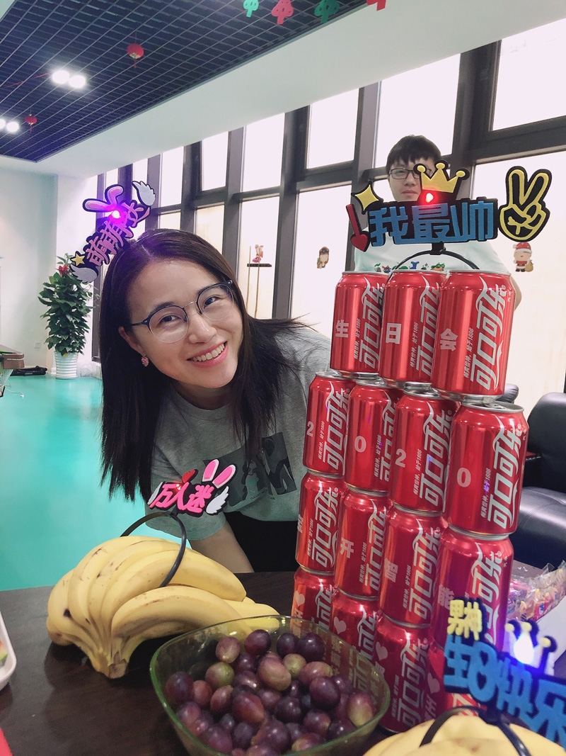 八月集體生日會 | 與久違的祝?；馃嵯嘧?  src="/uploads/allimg/210903/1-210Z3142023A9.jpg" /></p>
<p><img alt=
