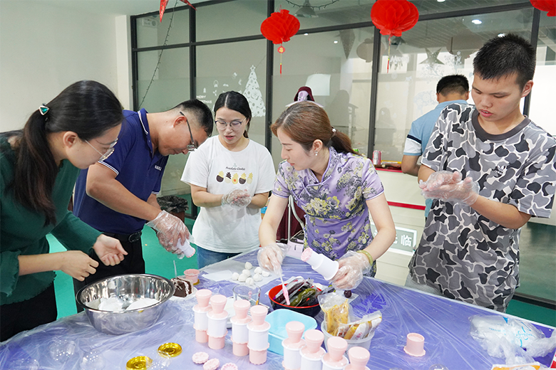 月圓中秋 · 集體慶生 | 溫馨九月，迎佳節，賀生辰，共團圓！